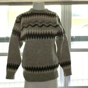 VINTAGE (1984) S Indian Wool Sweater. Comfort and Cozy, Natural Fabric, Alpine